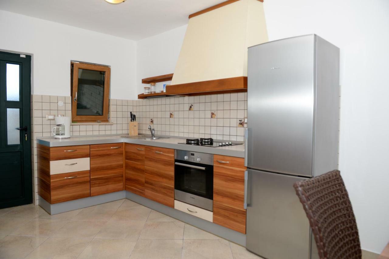 Apartment Markioli Povlja  Exterior photo