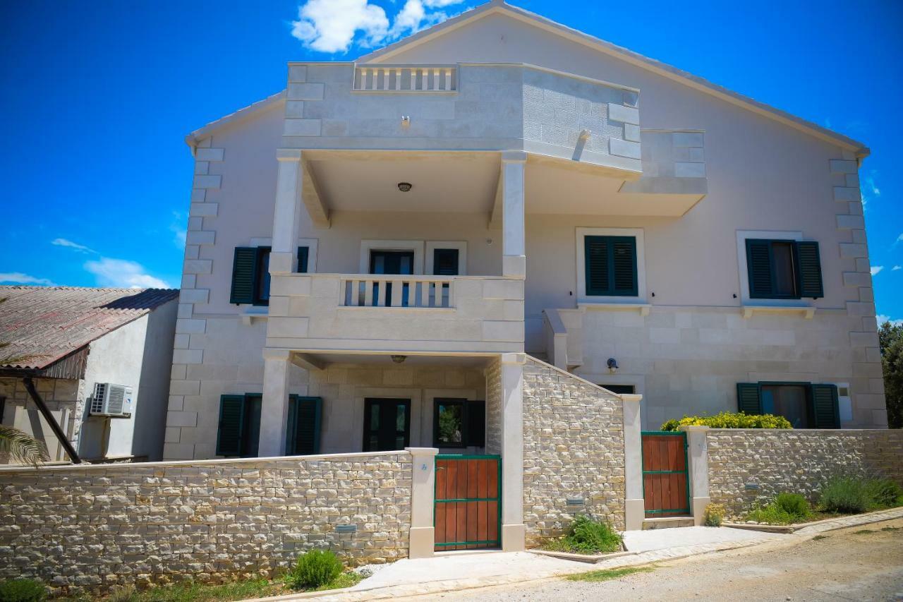 Apartment Markioli Povlja  Exterior photo